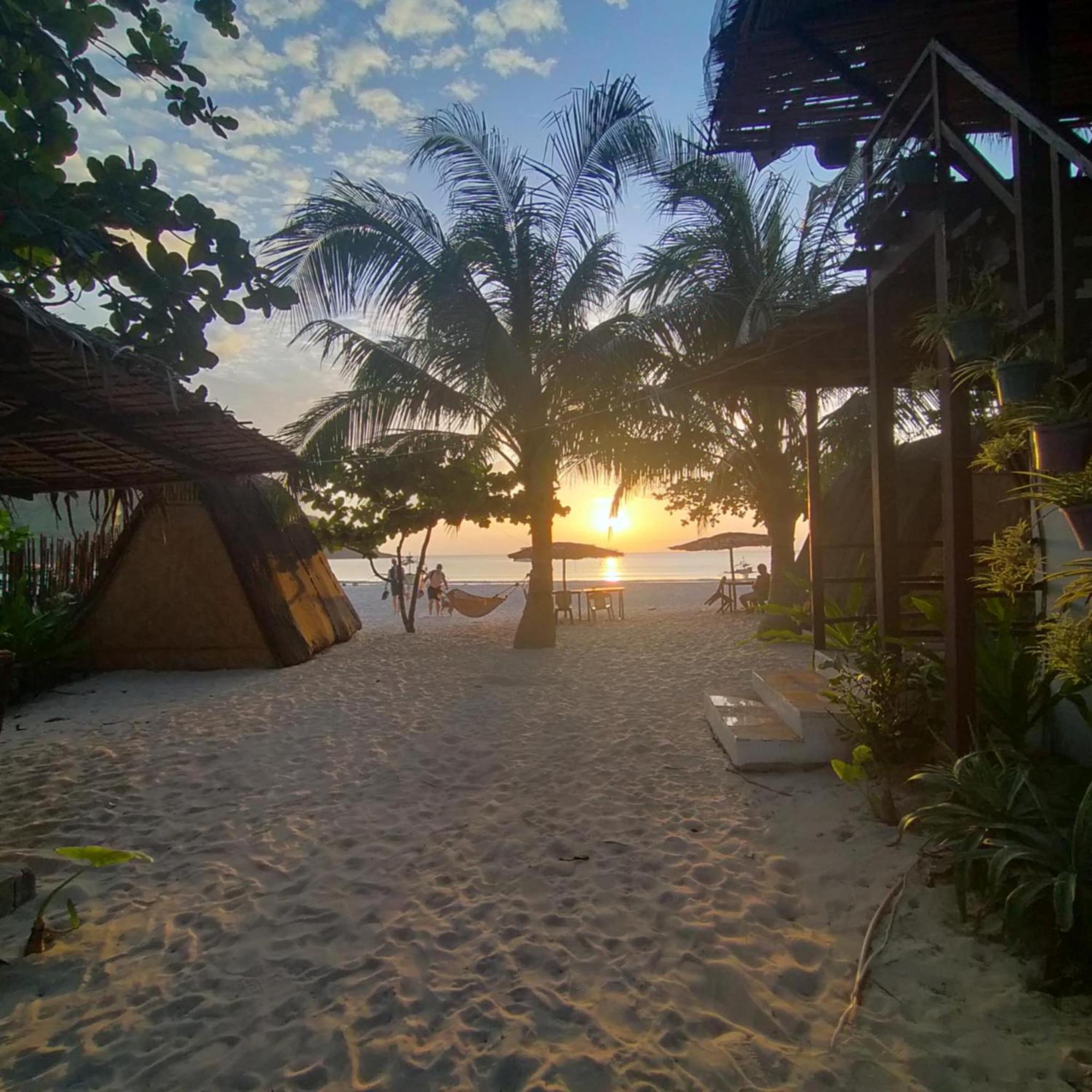 Bed and Breakfast Baybayon Sunset Эль-Нидо Экстерьер фото